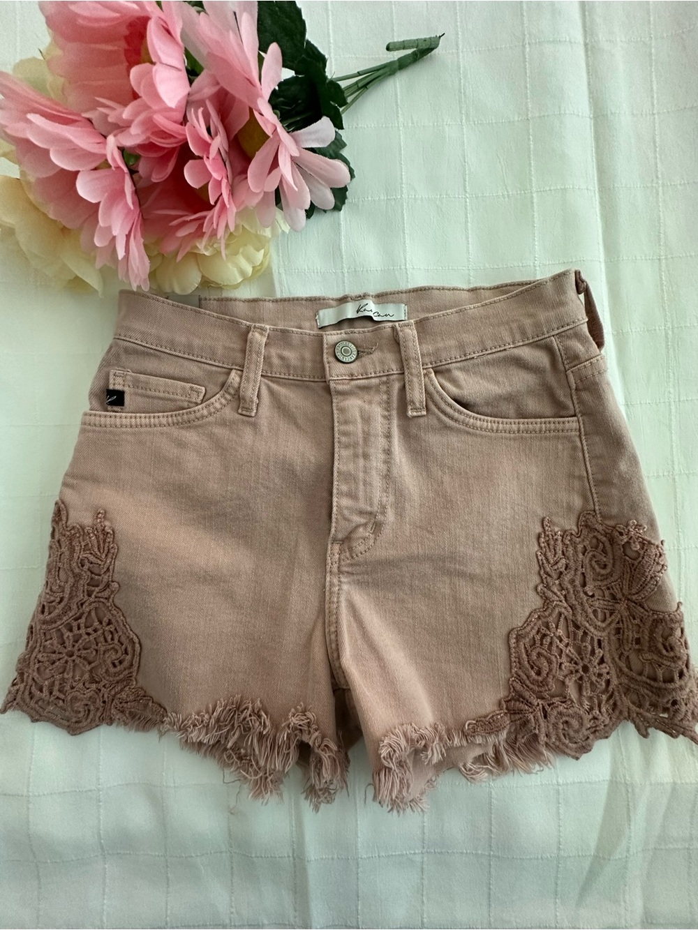 KanCan Peach Crochet-Trim High Waist Shorts